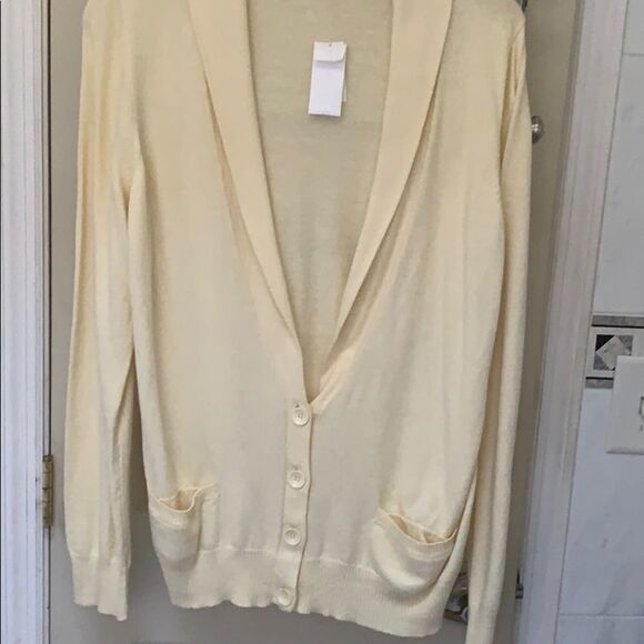 Gap Button Up Cardigan - Picture 3 of 3